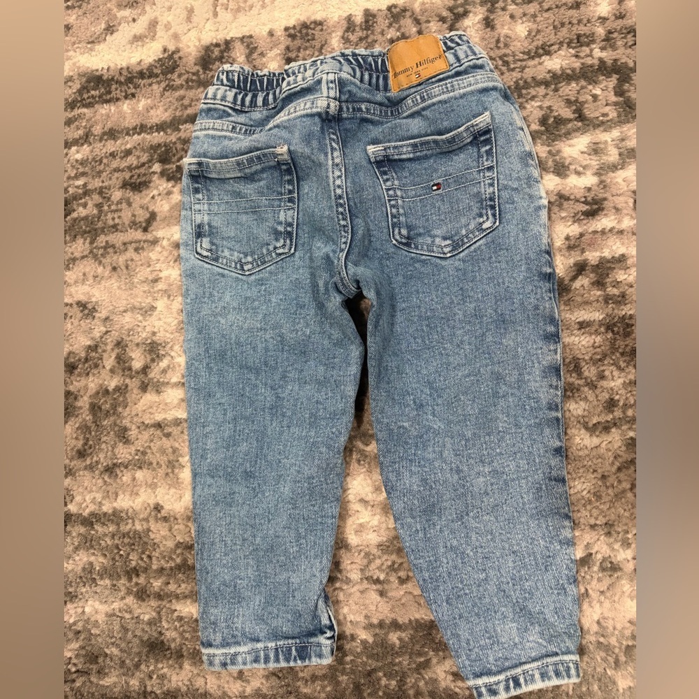 Tommy Hilfiger Toddler Blue Denim Jeans size 3 PREOWNED - Picture 2 of 4